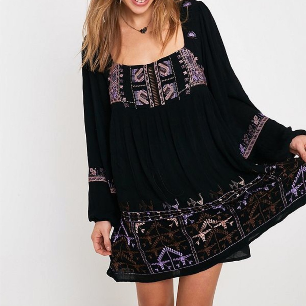 🎁Free People embroidered Mini dress XS